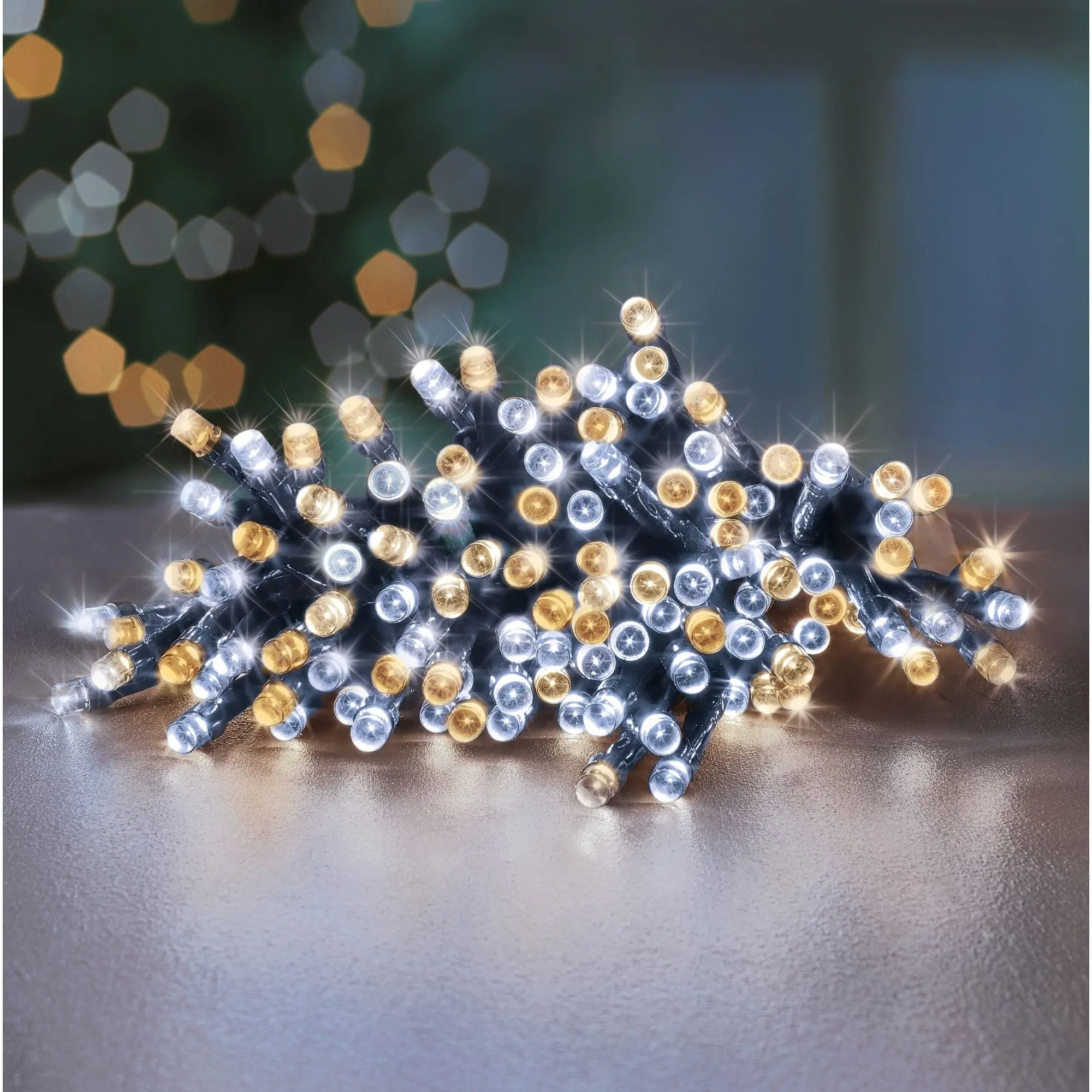 600 White and Warm White Mix Multi Action Battery Powered LED Lights with Timer